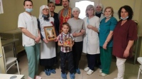 Со Светлой Пасхой поздравили пациентов онкоцентра сестры милосердия