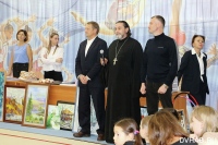 Клирик Хабаровской епархии посетил благотворительный концерт-аукцион спортшколы «Олимпия»