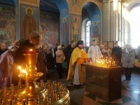 В храмах Хабаровска помолились в день празднования Собора новомучеников и исповедников Церкви Русской