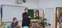 Беседы о смысле жизни и вреде сквернословия провели представители православной молодёжи в хабаровской школе
