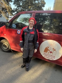 Хабаровская сестра милосердия стала волонтером-строителем в Мариуполе