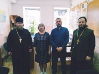 Комиссия по канонизации святых Хабаровской епархии посетила муниципальный архив Николаевского района