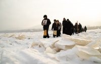 Крестный ход по льду реки Уссури совершили хабаровские верующие