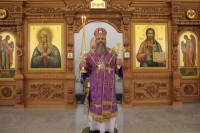 Правящий архиерей совершил Божественную литургию в храме святого преподобного Серафима Саровского