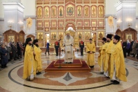 В Димитровскую родительскую субботу митрополит Артемий возглавил Божественную литургию в Спасо-Преображенском кафедральном соборе