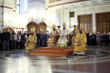 Божественная литургия с участием митрополита Волоколамского Илариона 26 сентября 2015 года