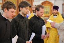 Митрополит Артемий совершил постриг во чтецов студентов Хабаровской духовной семинарии 27 февраля 2022 года